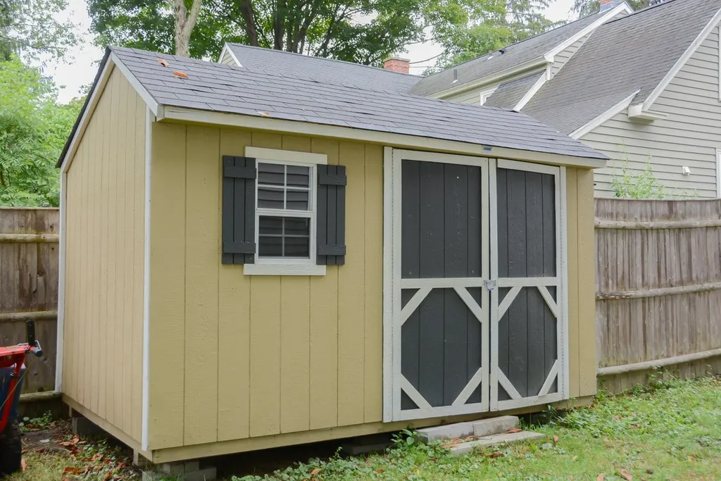 26 Auburn Street Exeter NH 03833