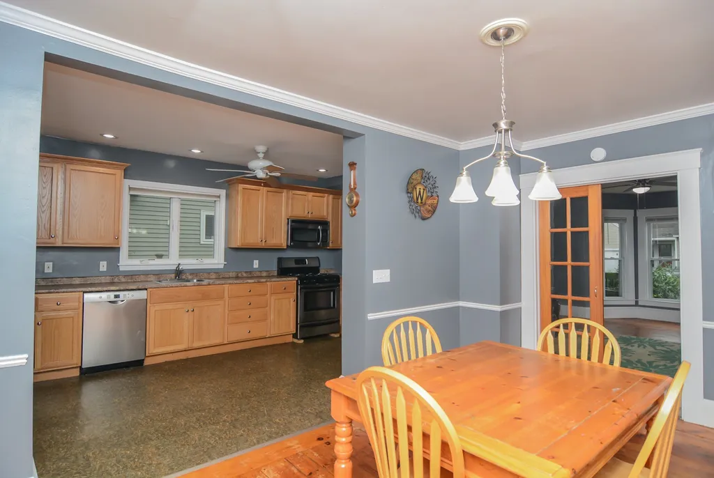 26 Auburn Street Exeter NH 03833