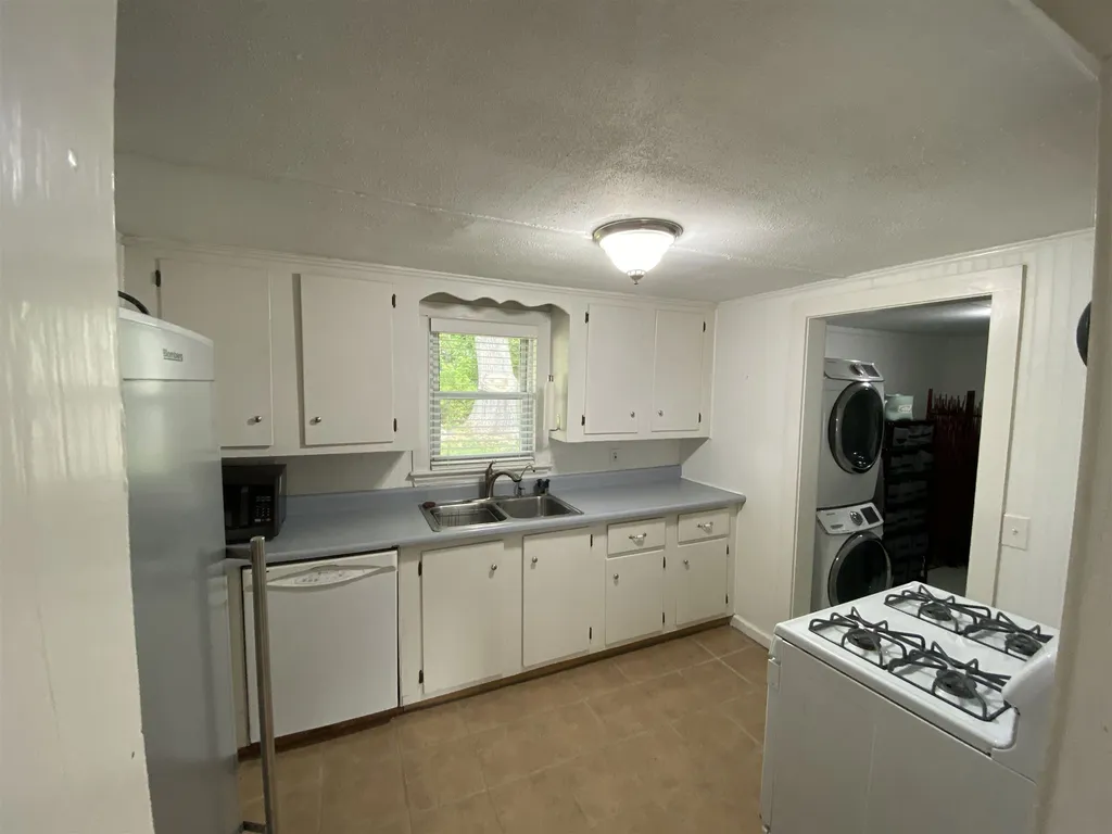 111 Wentworth Road Rye NH 03870