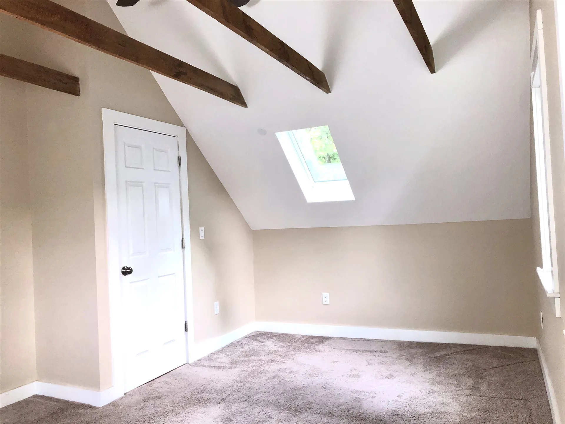 1 Colonial Drive Newmarket NH 03857