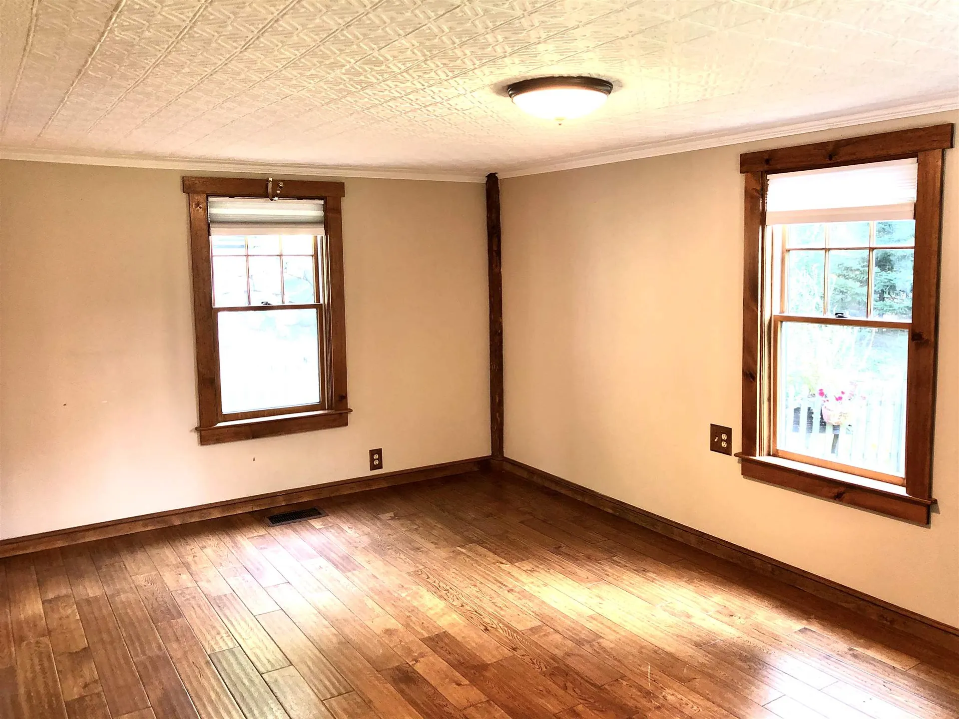 1 Colonial Drive Newmarket NH 03857