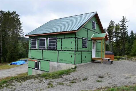 2030 Vt Route 105 Bloomfield VT 05905