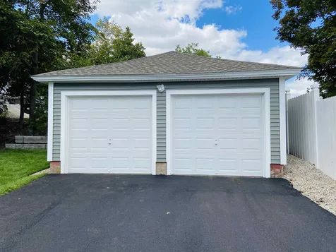 11 Bennett Street Nashua NH 03064