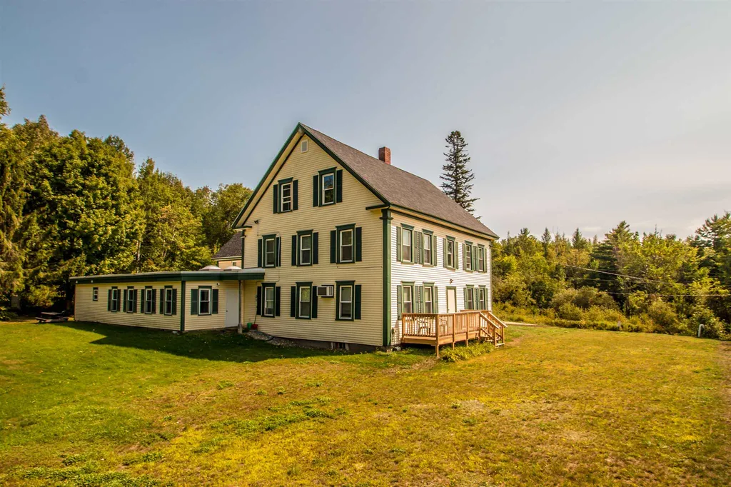 7 Davenport Road Jefferson NH 03583
