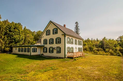 7 Davenport Road Jefferson NH 03583