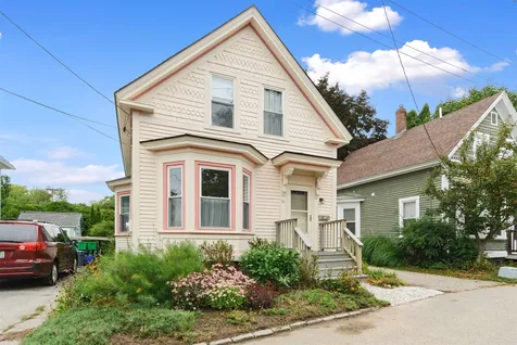 16 Monroe Street Dover NH 03820