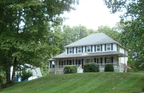 1 Crestwood Drive Hudson NH 03051