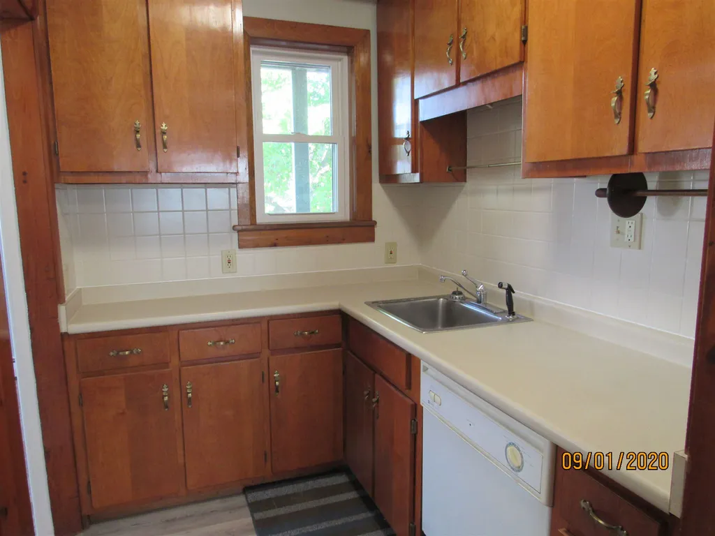 376 Harvard Street Manchester NH 03103