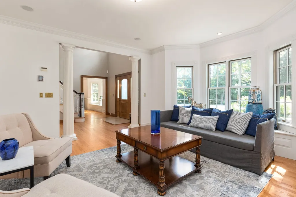 33 Squier Drive North Hampton NH 03862