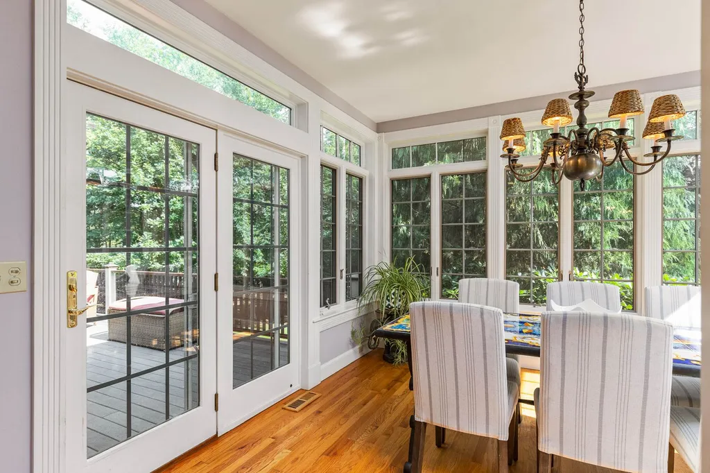 33 Squier Drive North Hampton NH 03862