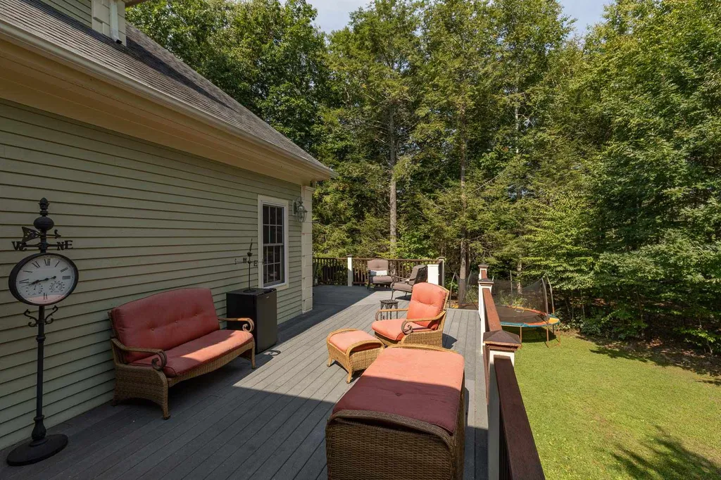 33 Squier Drive North Hampton NH 03862