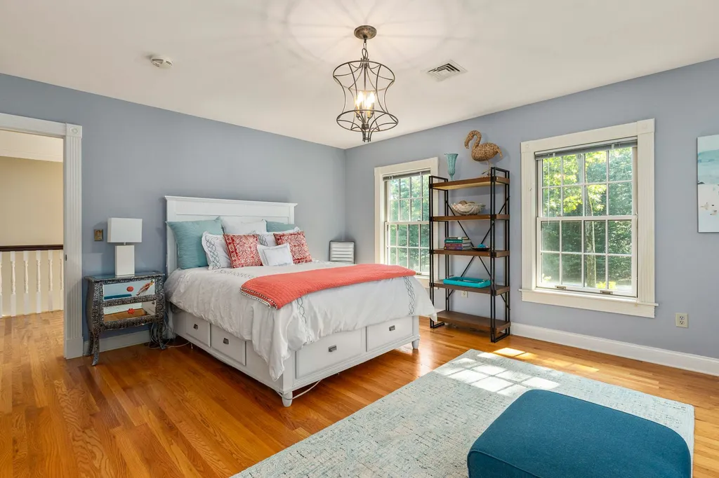 33 Squier Drive North Hampton NH 03862