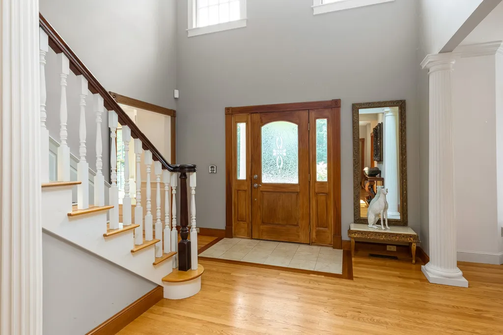 33 Squier Drive North Hampton NH 03862