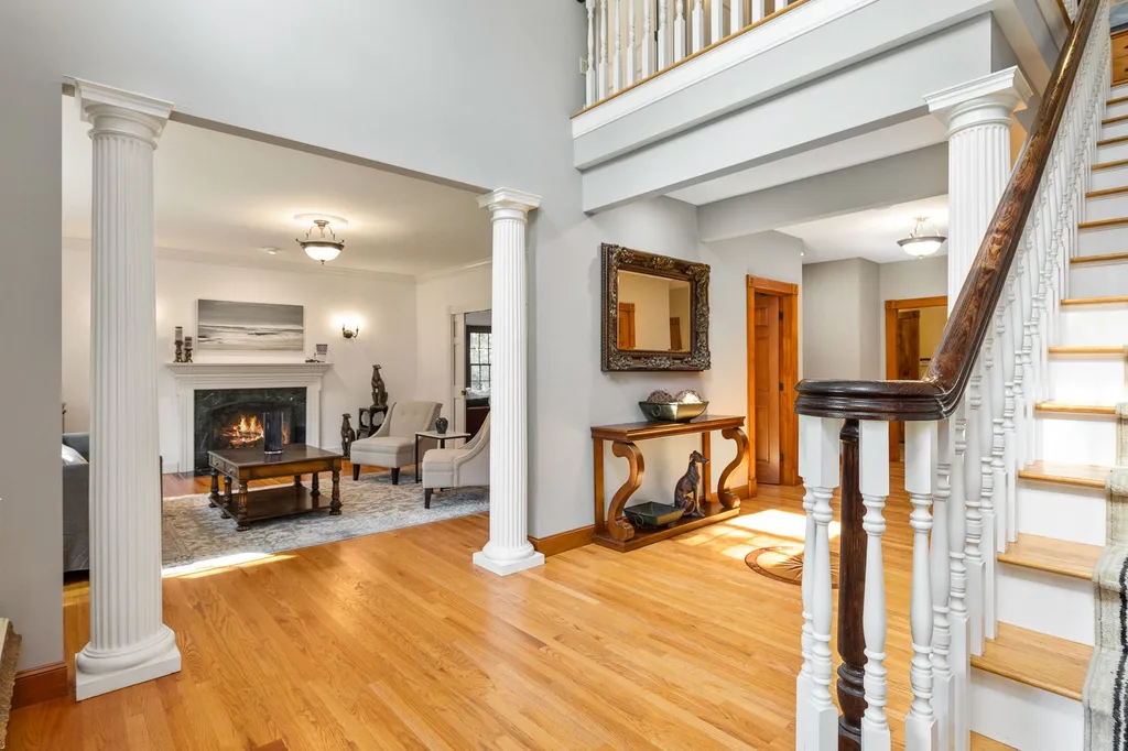 33 Squier Drive North Hampton NH 03862
