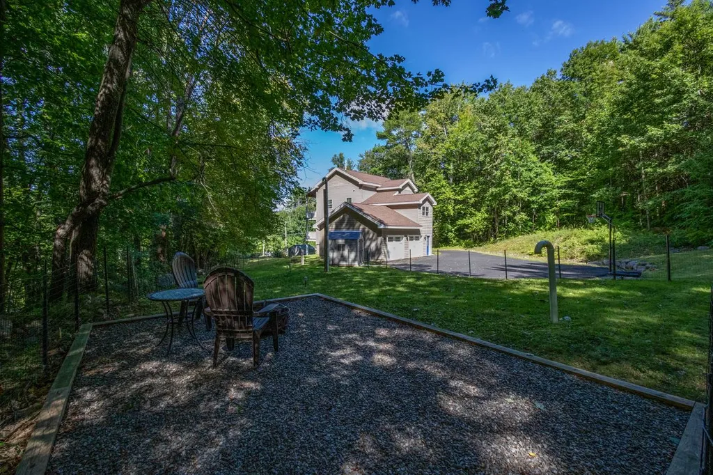 29 Lockes Hill Road Gilford NH 03249