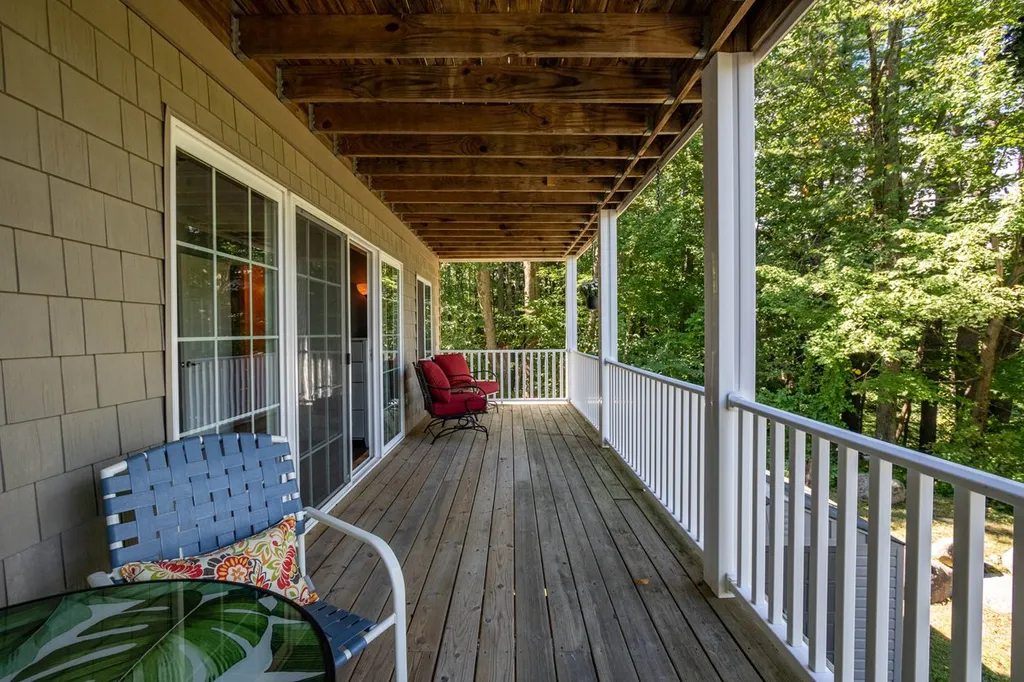29 Lockes Hill Road Gilford NH 03249