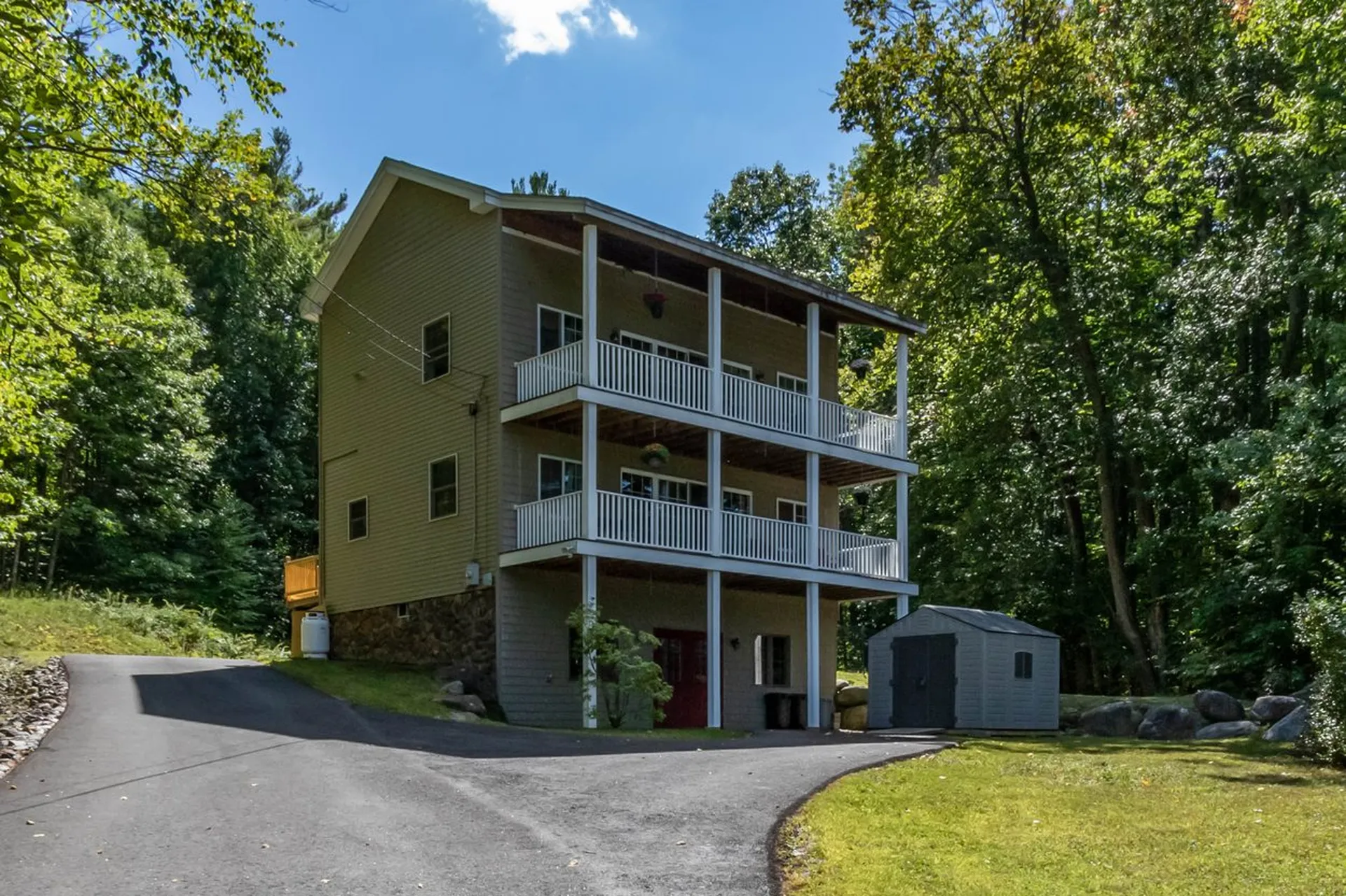 29 Lockes Hill Road Gilford NH 03249