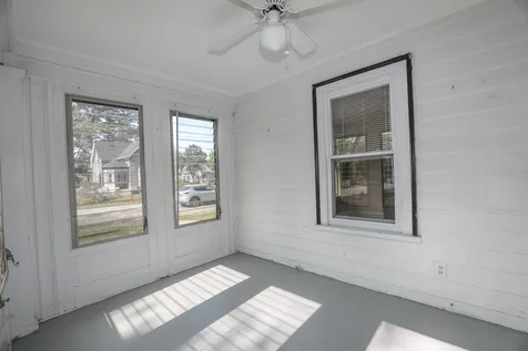 336 Boynton Street Manchester NH 03102