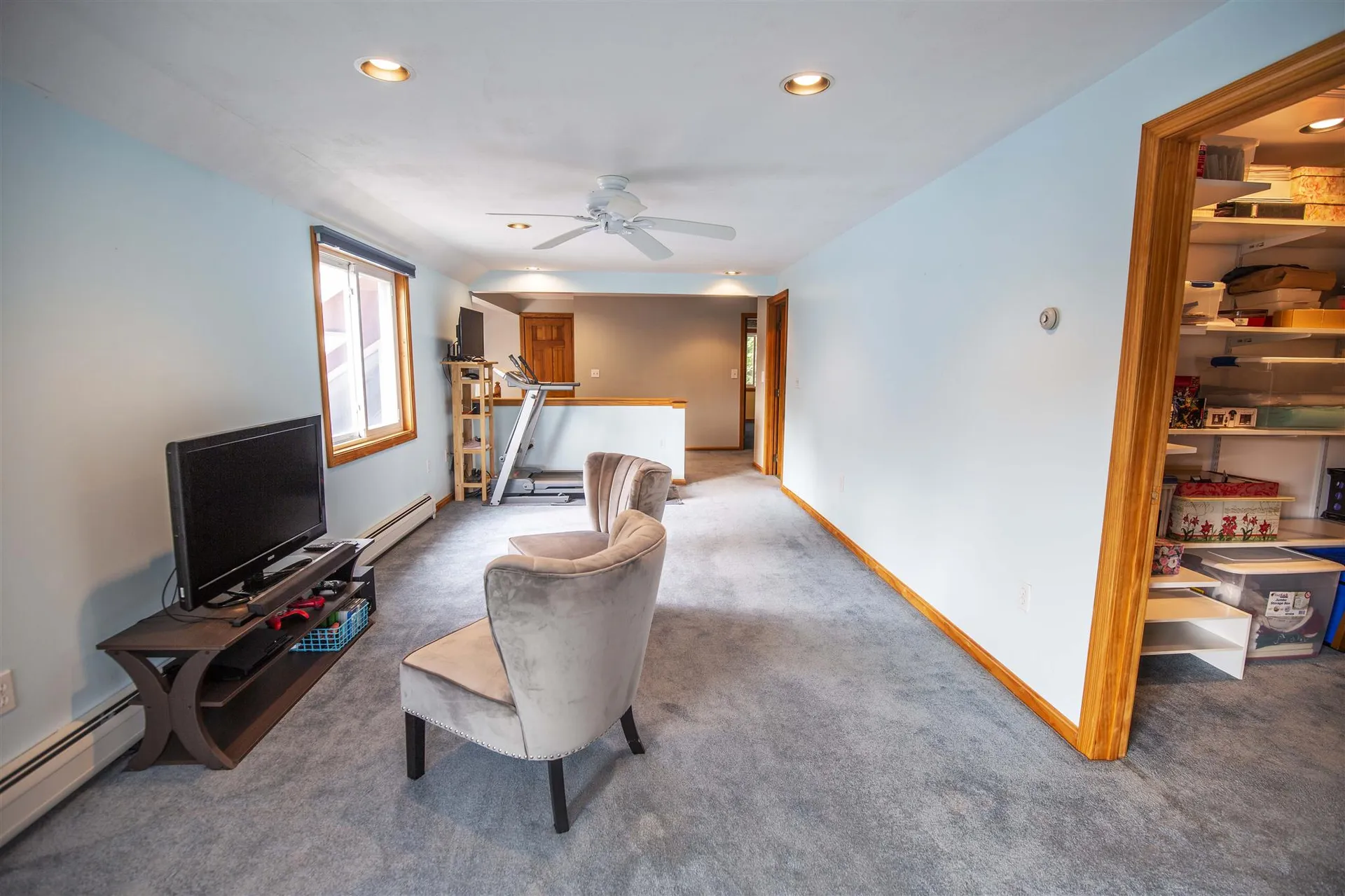 8 Moulton Drive Londonderry NH 03053