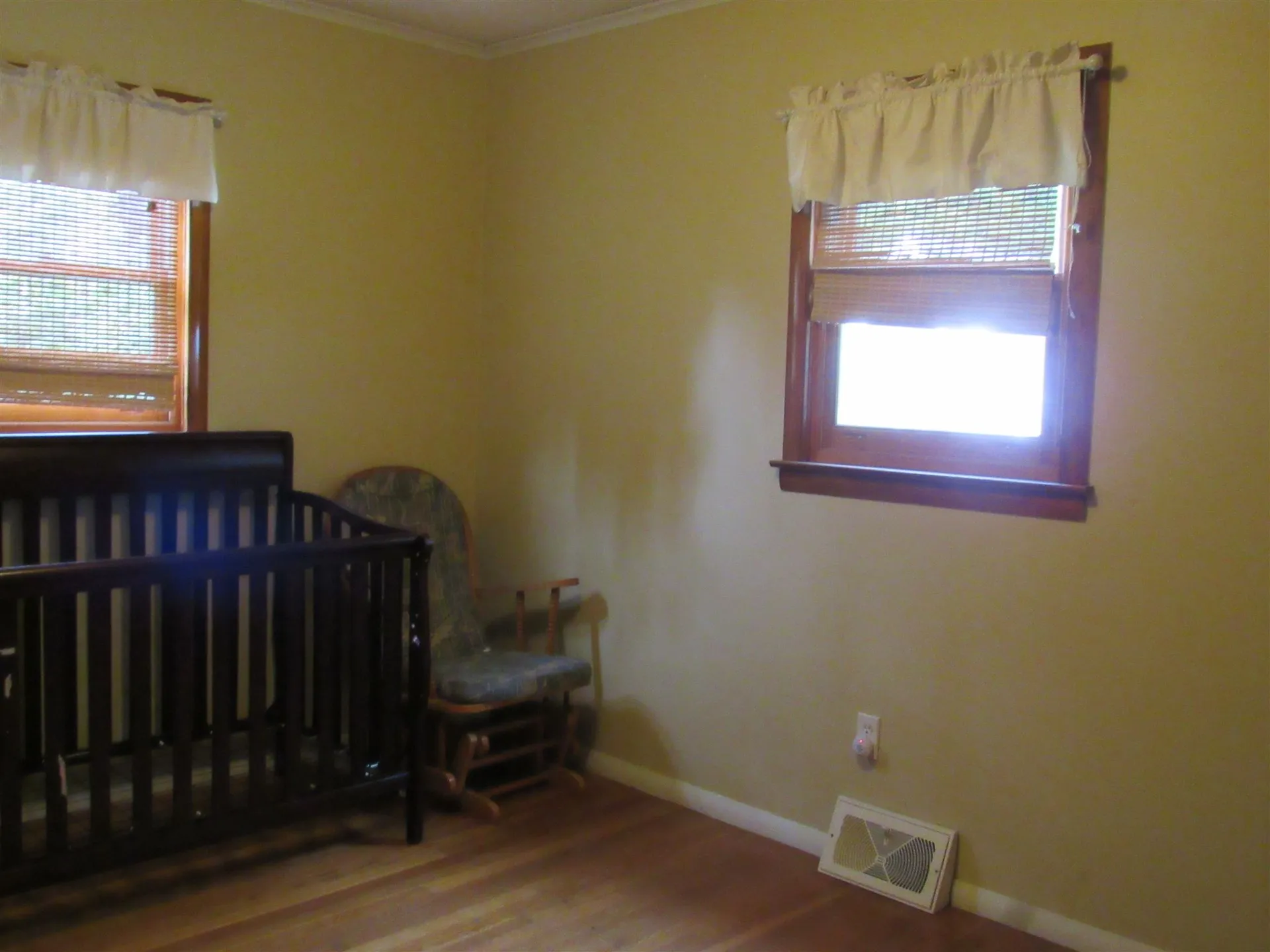 17 Hamlin Avenue Gorham NH 03581