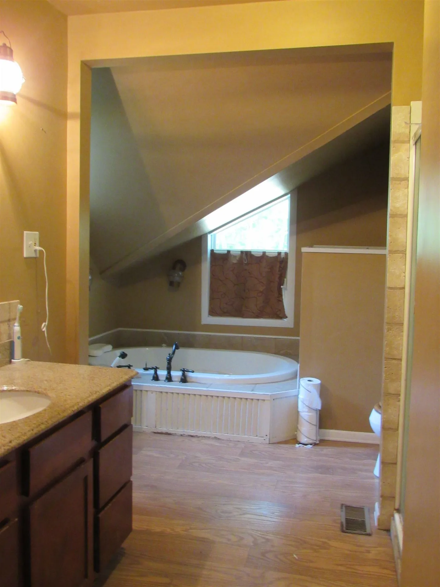 17 Hamlin Avenue Gorham NH 03581