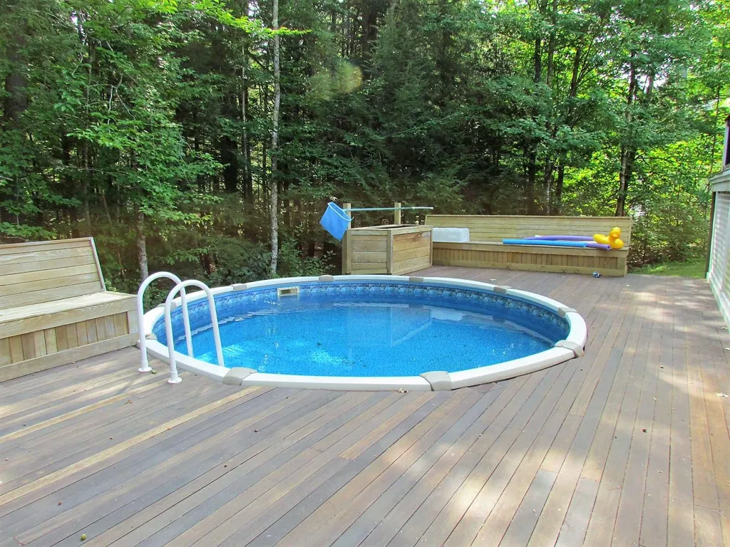 132 New Hampshire Drive Webster NH 03303
