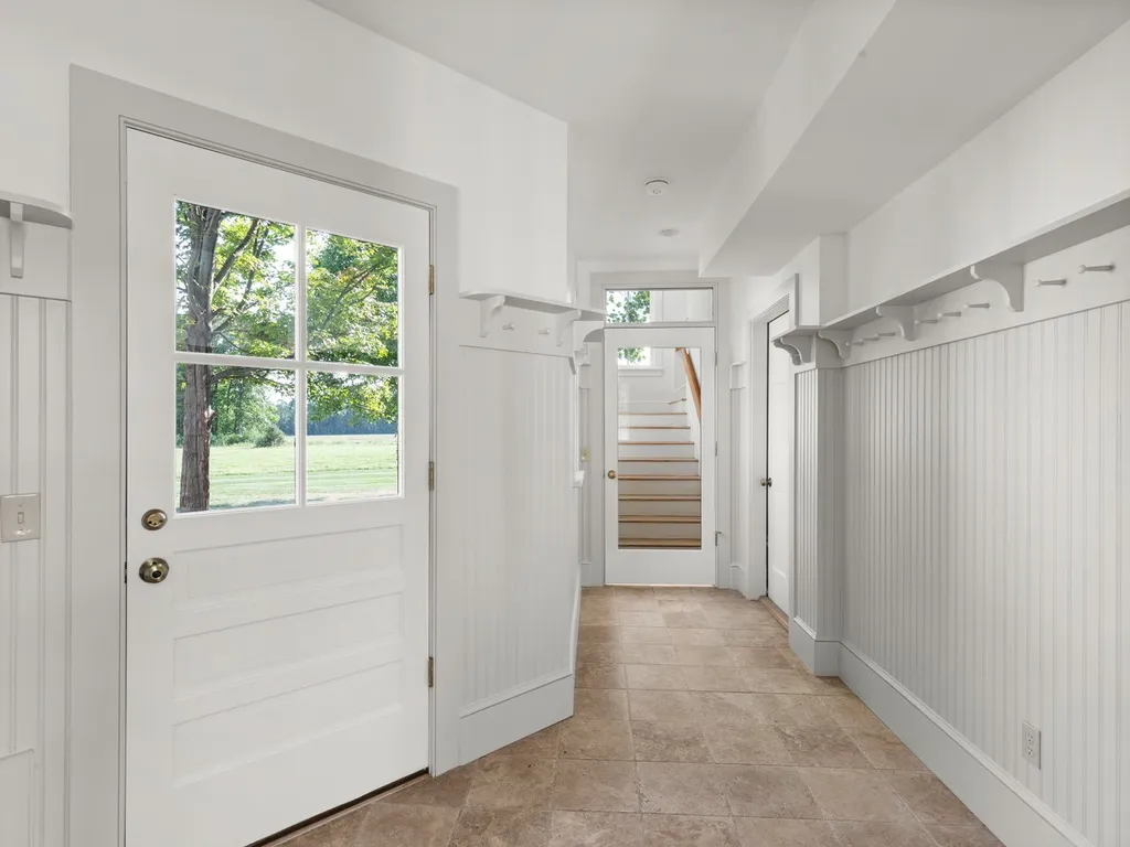 5261 Lake Road Charlotte VT 05445