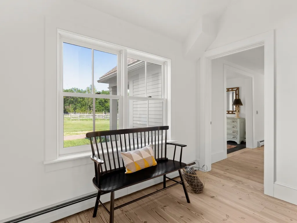 5261 Lake Road Charlotte VT 05445