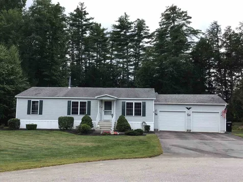 6 Woodgate Circle Tilton NH 03276