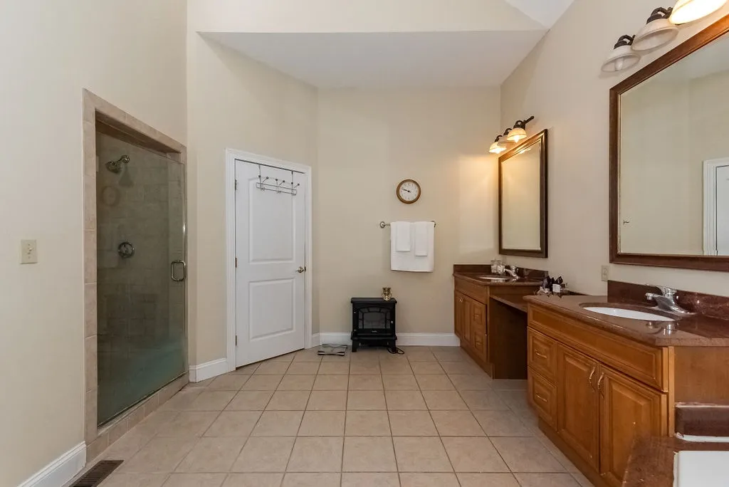 7 Sinclair Drive Exeter NH 03833