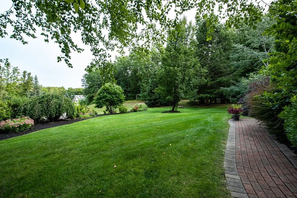 7 Sinclair Drive Exeter NH 03833