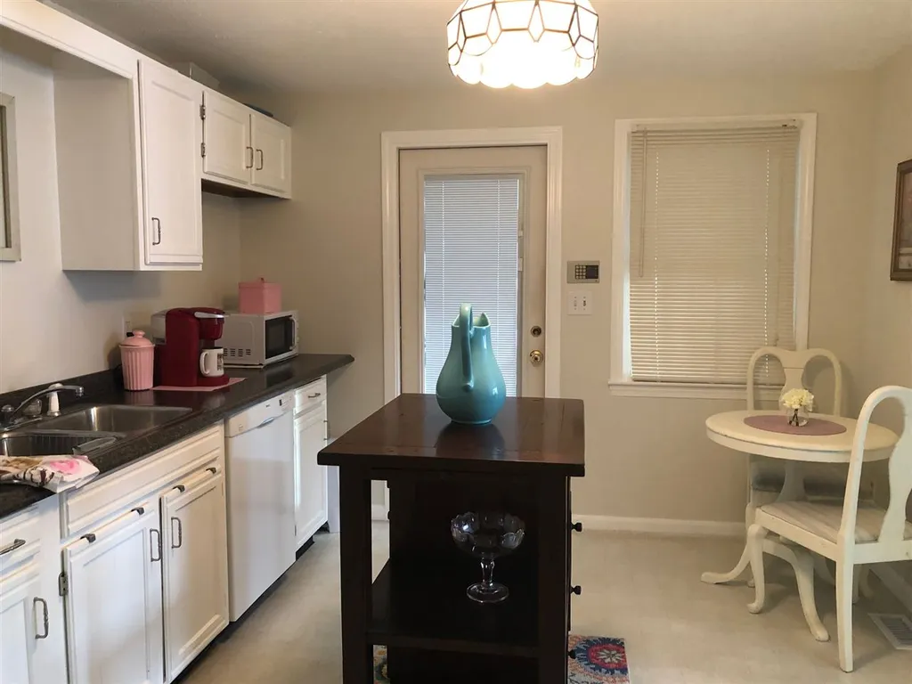 21 Orchard Terrace Salem NH 03079