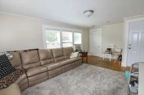 196 N State Street Concord NH 03301
