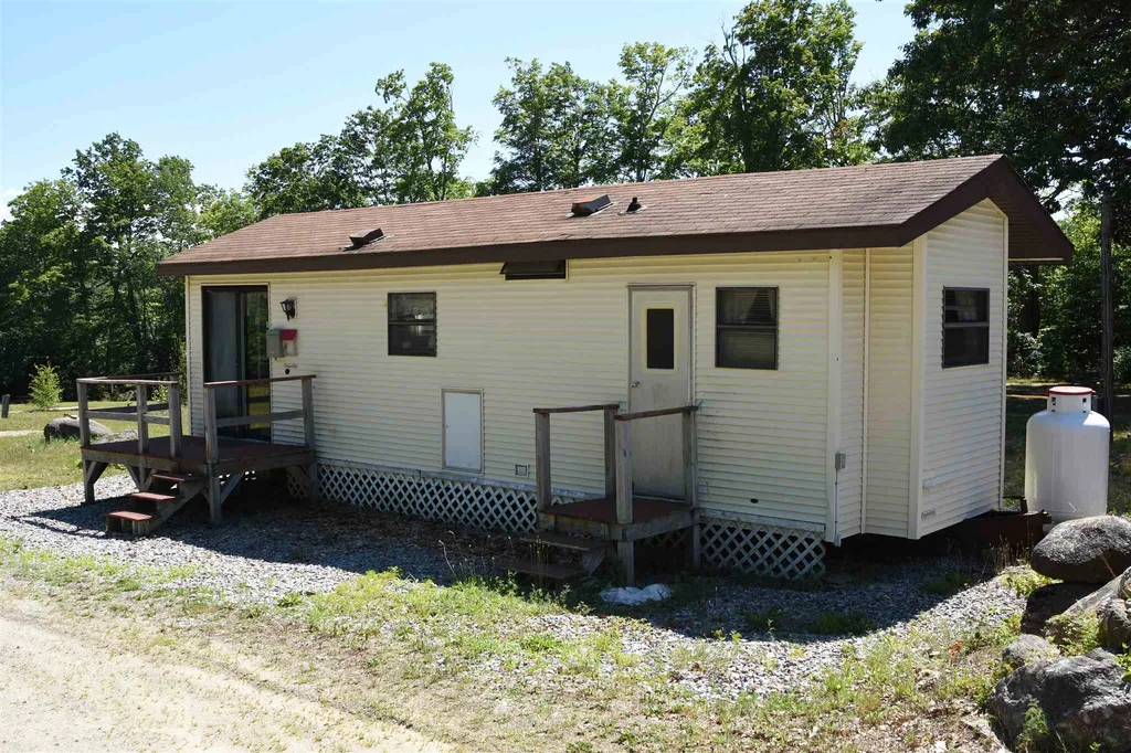 29 White Pond Road Windsor NH 03244-7714