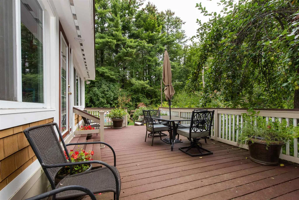 19 Thomas Street Rochester NH 03867