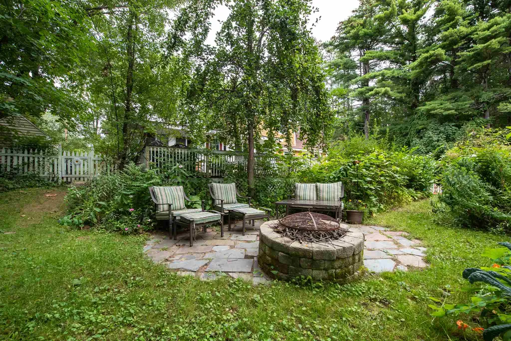 19 Thomas Street Rochester NH 03867