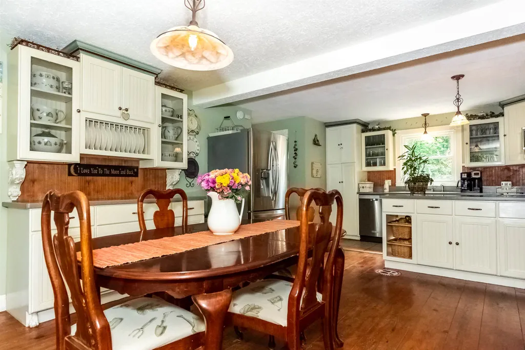 19 Thomas Street Rochester NH 03867