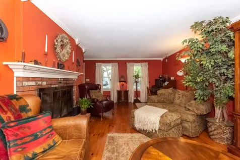 19 Thomas Street Rochester NH 03867