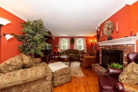 19 Thomas Street Rochester NH 03867