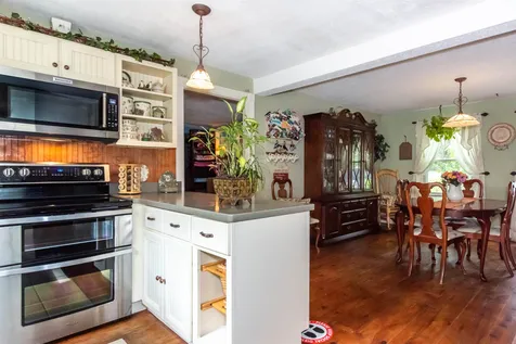 19 Thomas Street Rochester NH 03867