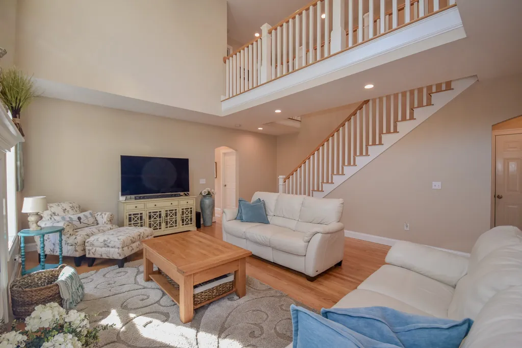 81 Boxwood Lane Dover NH 03820