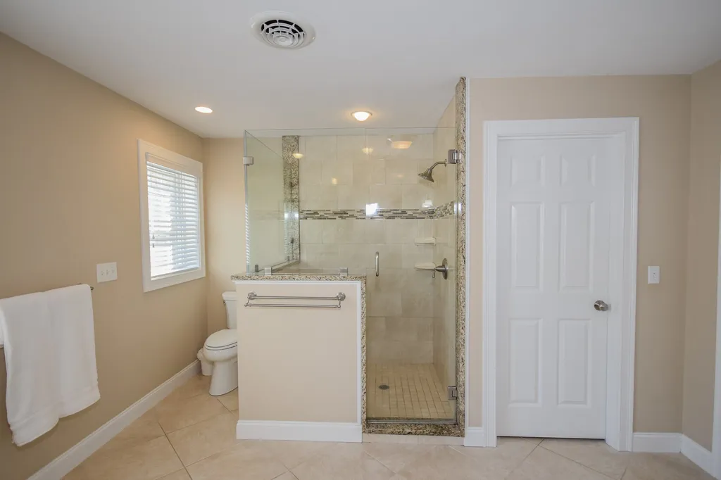 81 Boxwood Lane Dover NH 03820