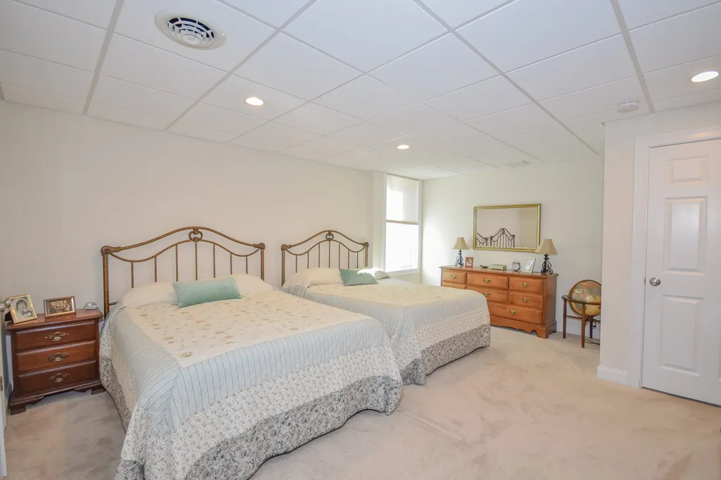 81 Boxwood Lane Dover NH 03820