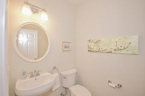 81 Boxwood Lane Dover NH 03820