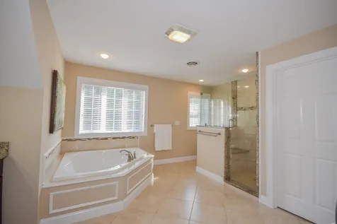 81 Boxwood Lane Dover NH 03820