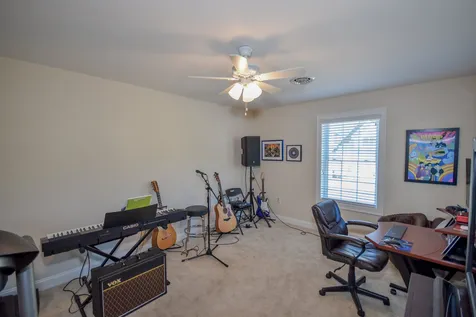 81 Boxwood Lane Dover NH 03820