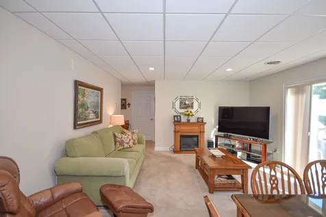 81 Boxwood Lane Dover NH 03820