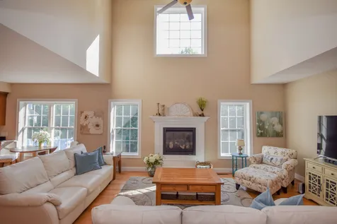 81 Boxwood Lane Dover NH 03820