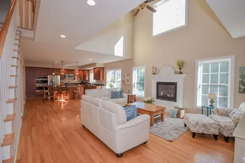 81 Boxwood Lane Dover NH 03820