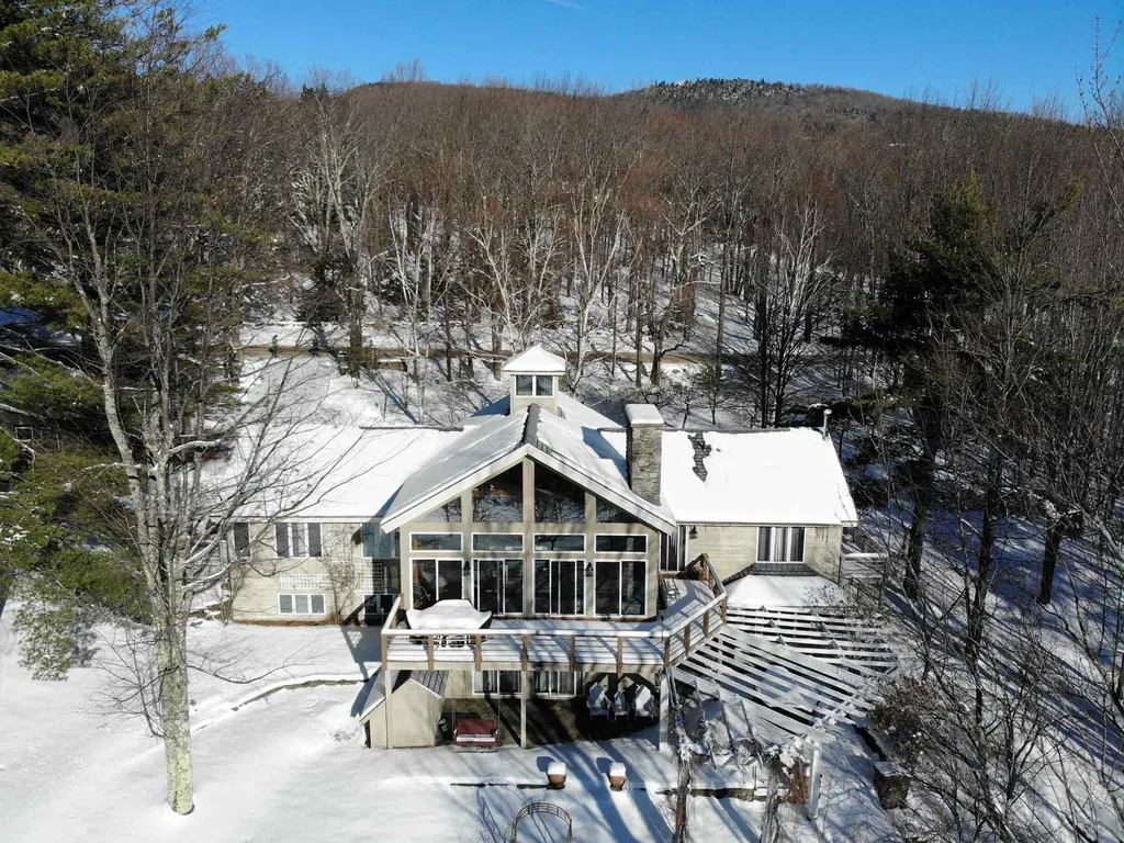 831 Phen Basin Road Fayston VT 05673